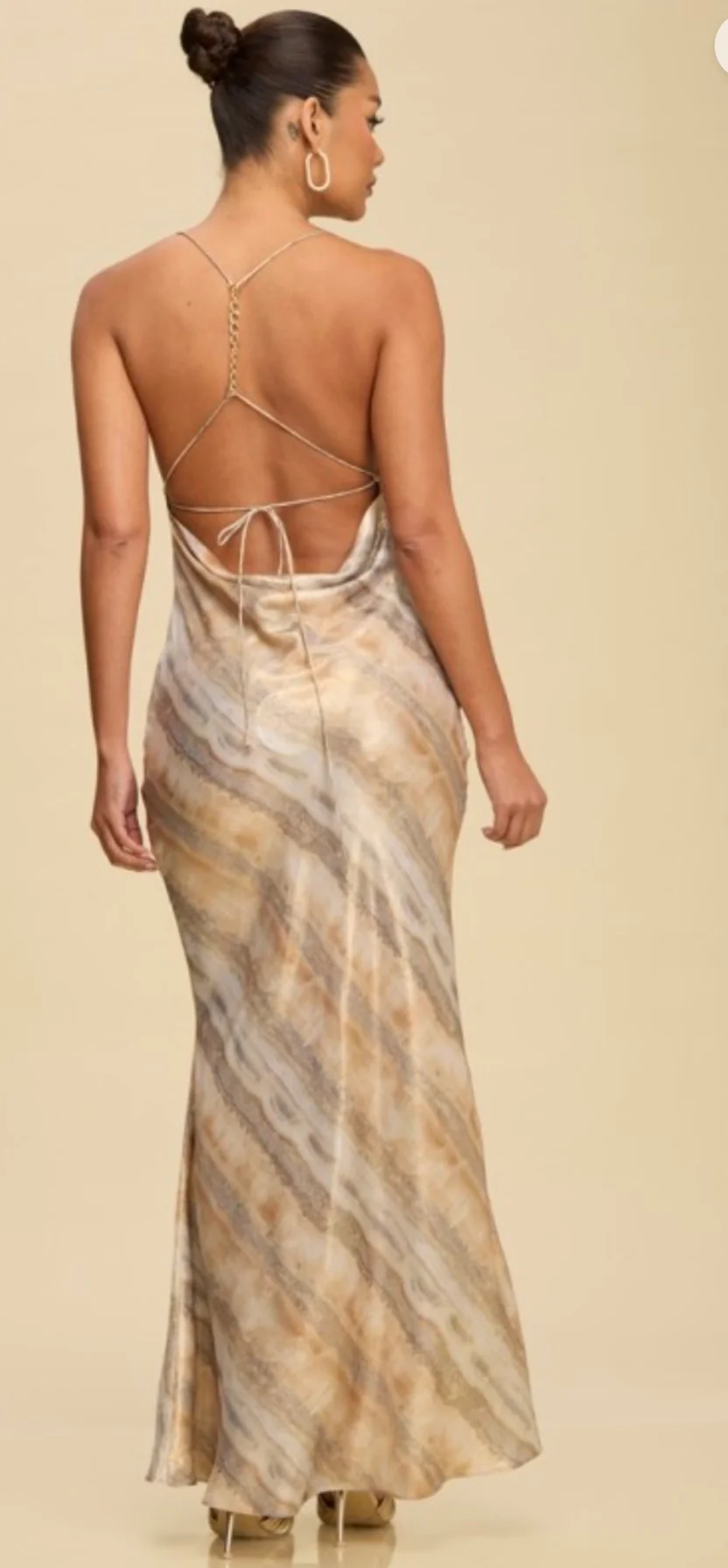 Resort Marble Halter Maxi Dress – Gold - Image 2